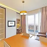 Republika Buyukcekmece Aparts 3* İstanbul